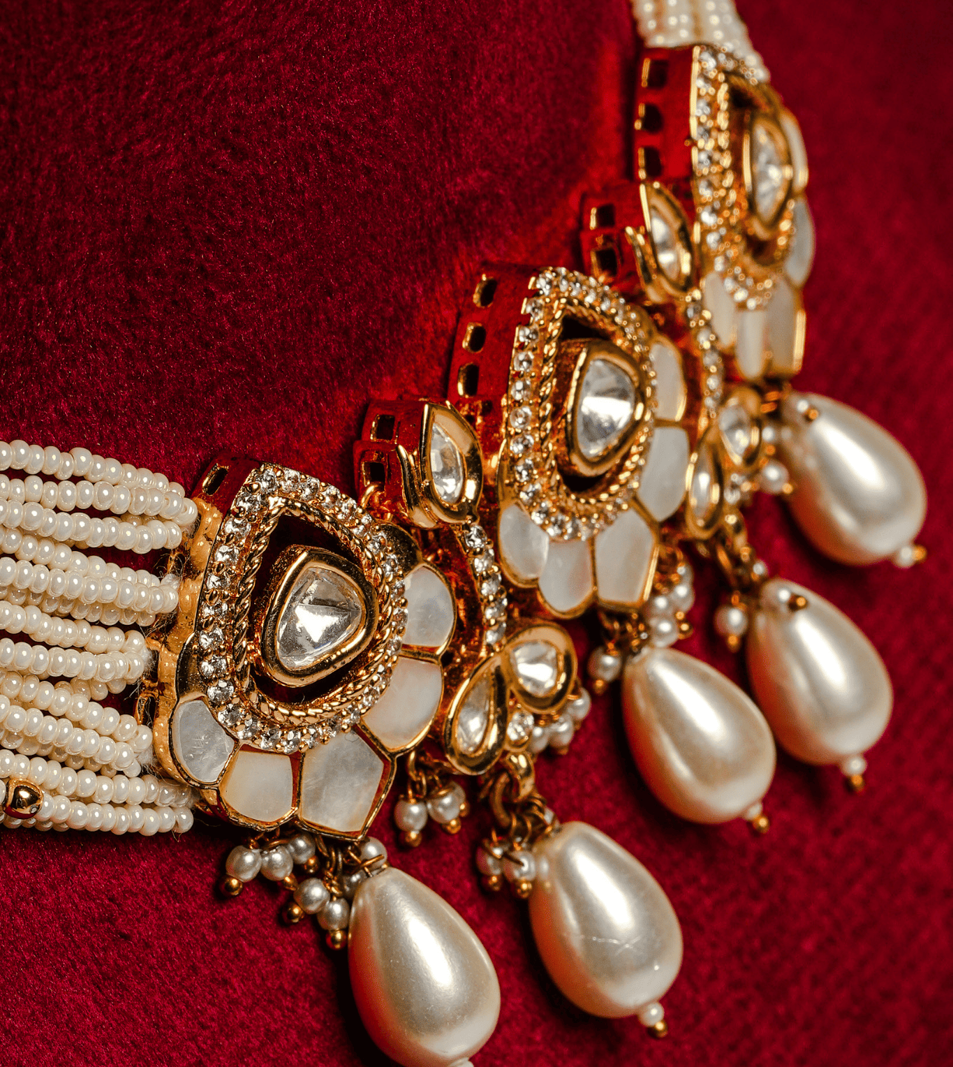 White Stones Pearl Beads Multi-Standerd Temple Jewellery Set - 24k Gold Plated Bridel set | The Jewellery Vault